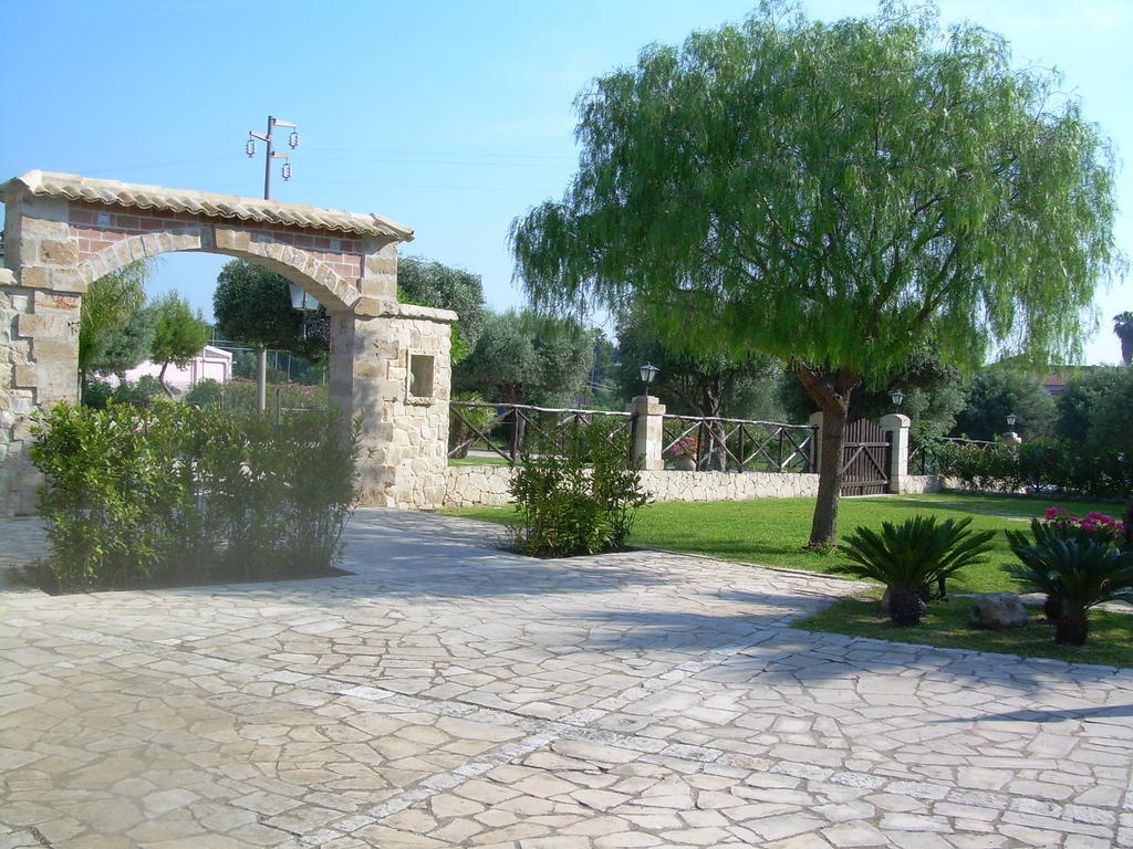 B&B Casale Siciliano Di Miryam Tiralongo Avola Luaran gambar