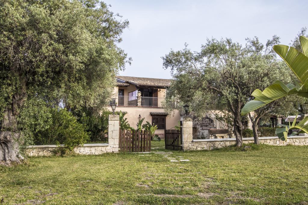 B&B Casale Siciliano Di Miryam Tiralongo Avola Luaran gambar