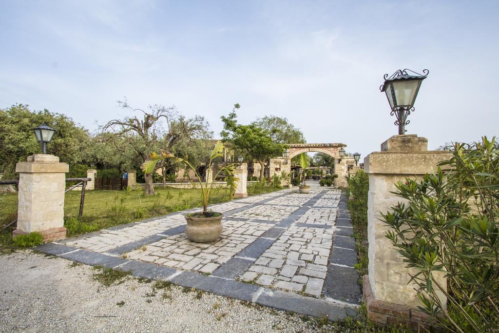 B&B Casale Siciliano Di Miryam Tiralongo Avola Luaran gambar