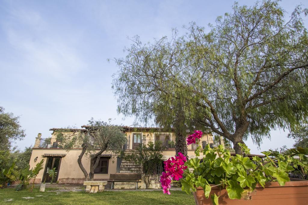 B&B Casale Siciliano Di Miryam Tiralongo Avola Luaran gambar