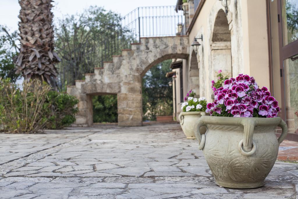B&B Casale Siciliano Di Miryam Tiralongo Avola Luaran gambar