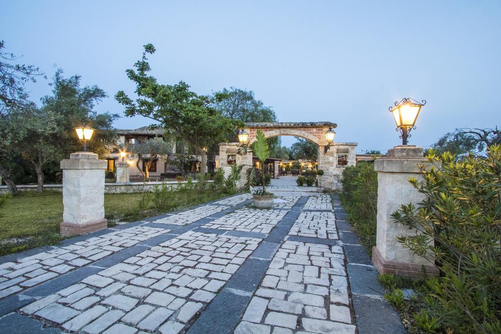 B&B Casale Siciliano Di Miryam Tiralongo Avola Luaran gambar