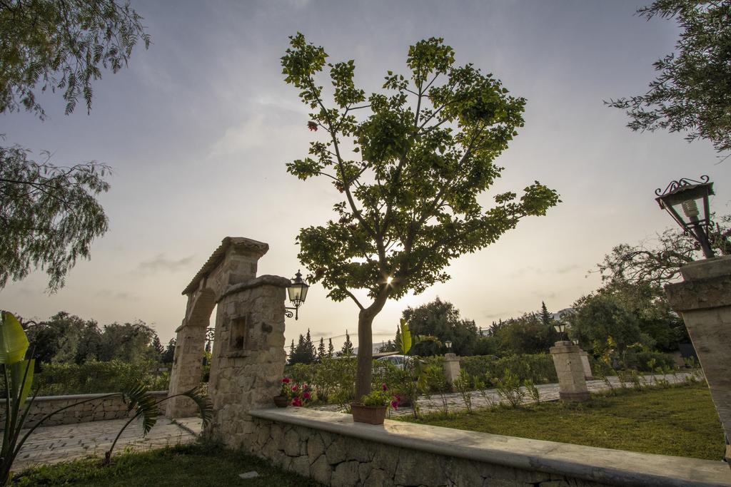B&B Casale Siciliano Di Miryam Tiralongo Avola Luaran gambar